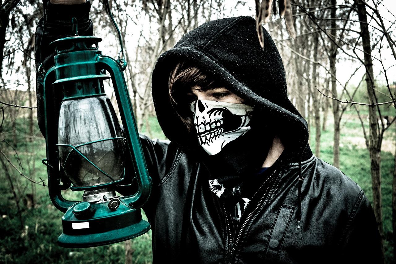 Photo d'un homme effrayant